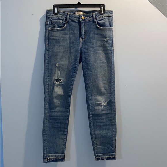 Zara Frayed Ankle Jeans - Picture 1 of 8